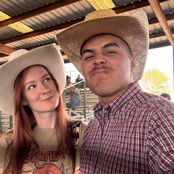 Meet your Posher, Rafael - Picture 3 of 4